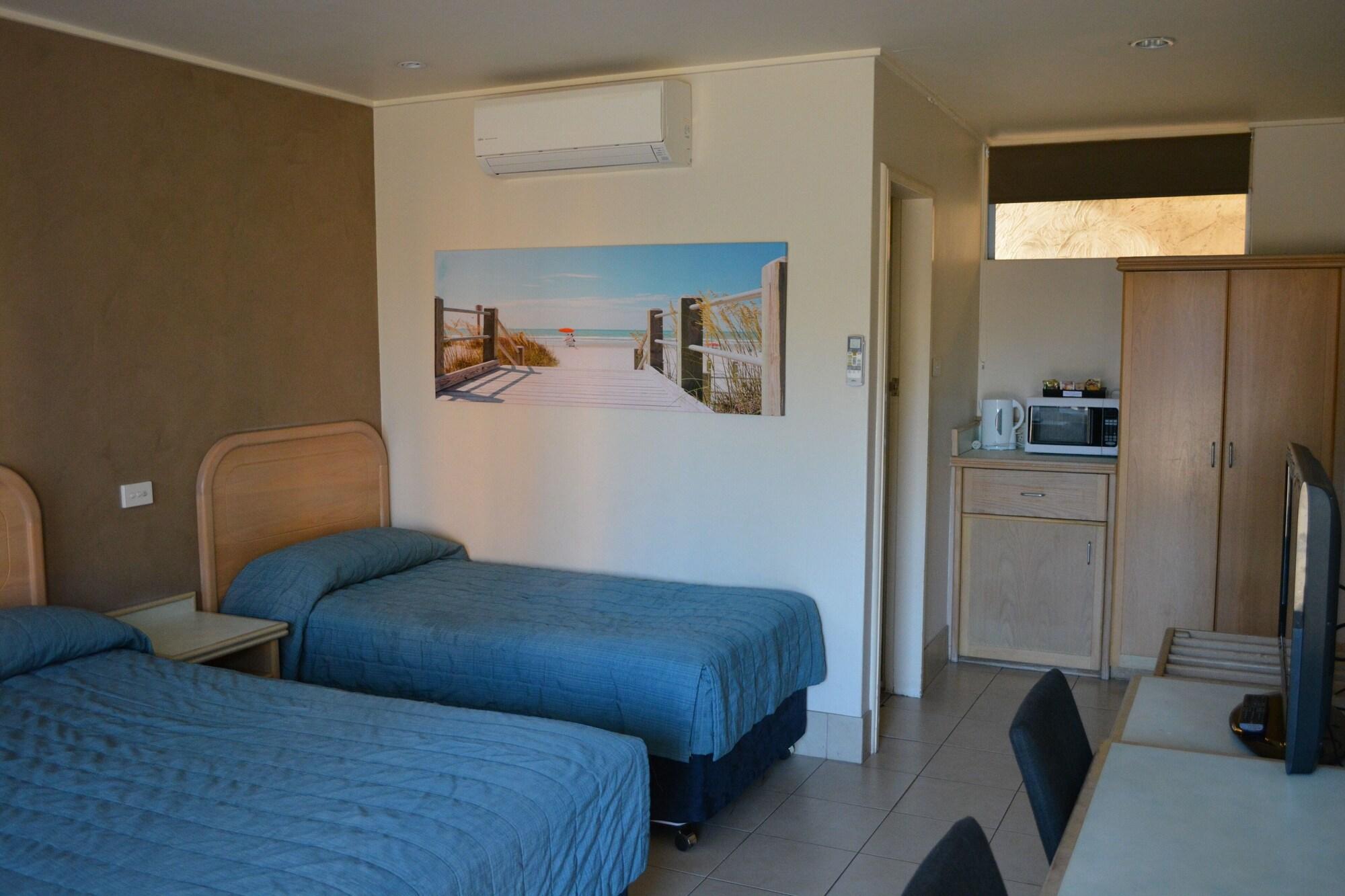 Chelsea Motor Inn Coffs Harbour Extérieur photo