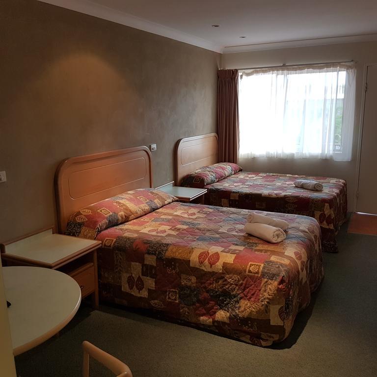 Chelsea Motor Inn Coffs Harbour Extérieur photo